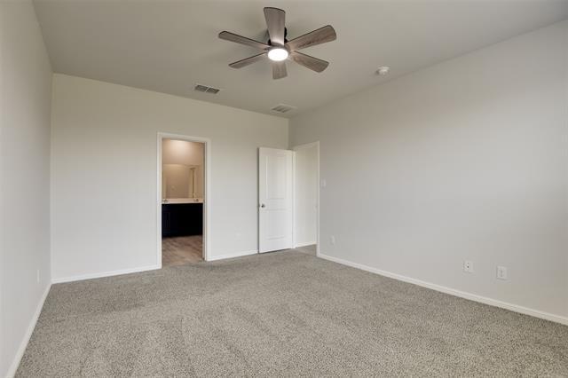 Building Photo - 701 Blacktail Dr