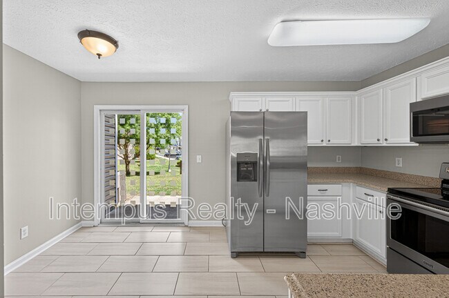 Building Photo - 3271 Harpeth Springs Dr