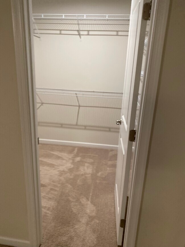 Building Photo - 5508 Loneleaf Way