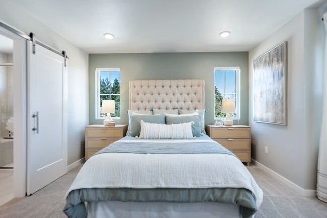 Building Photo - 4 Bed | 3.5 Bathroom | 1840 Sq Ft | $3,400