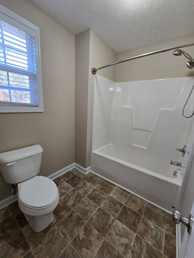 Building Photo - 237 Gertie~ Mitchells Landing  ~ 1 MONTH FREE~