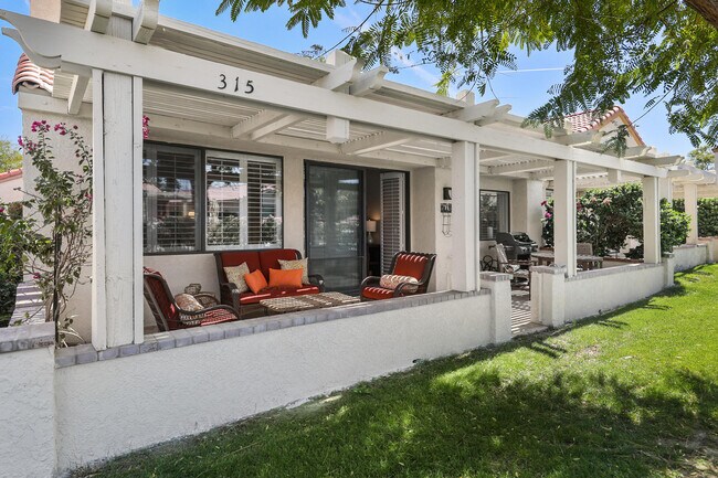 Building Photo - 42315 Liolios Dr