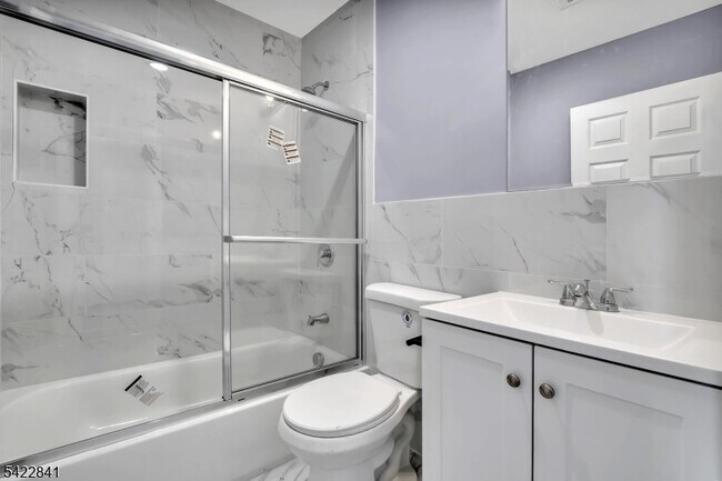 Building Photo - 155 Clifton Ave