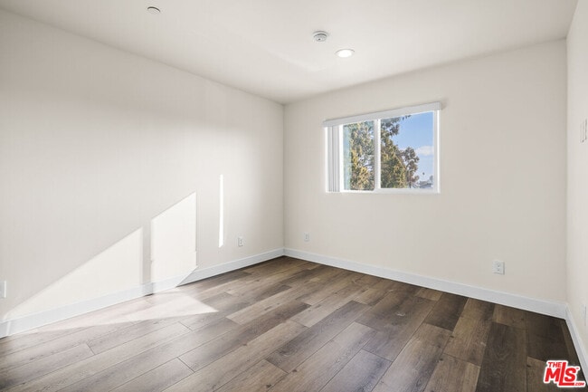 Building Photo - 2525 Hauser Blvd