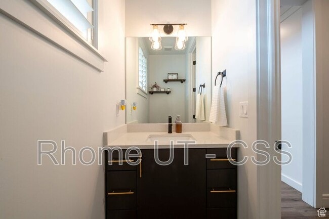 Building Photo - 52 N 400 W