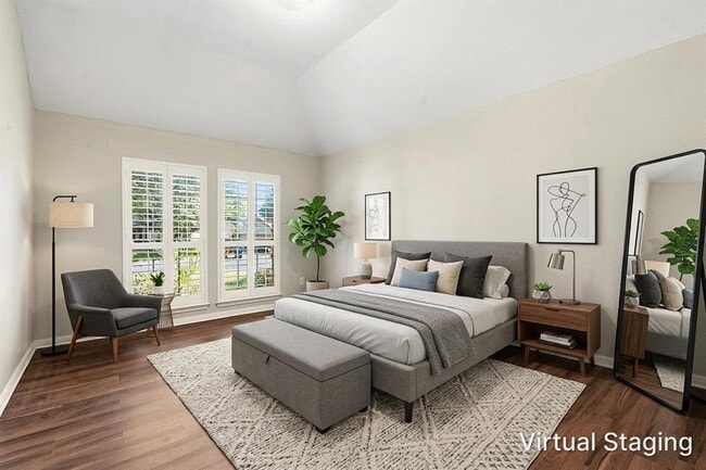 Building Photo - 16305 Almaden Dr