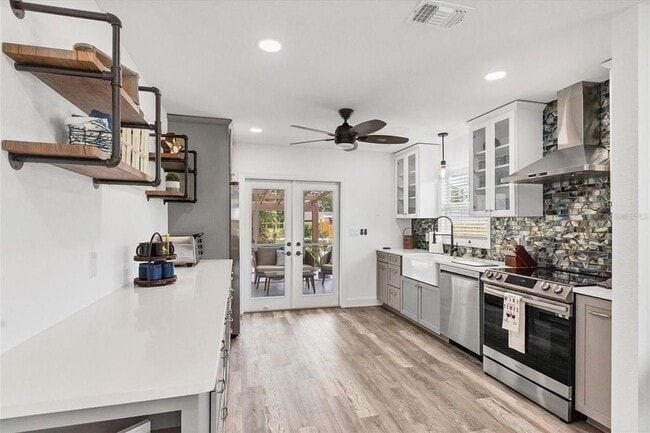 Building Photo - 843 Palmetto St