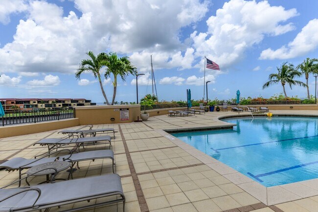 Building Photo - EXECUTIVE VACATION RENTAL