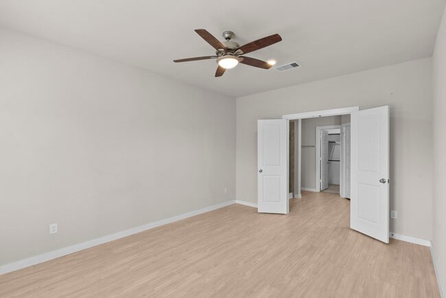 Building Photo - 1203 Lancer Leap Dr