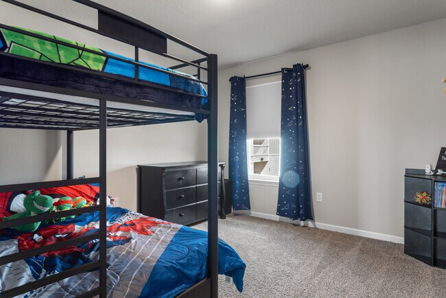 Building Photo - 8588 Palmetto Dr