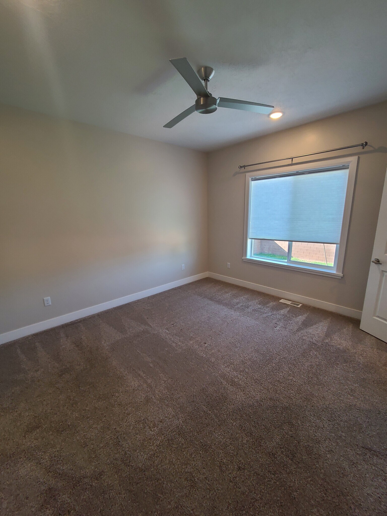 Building Photo - 2156 W War Admiral Ln