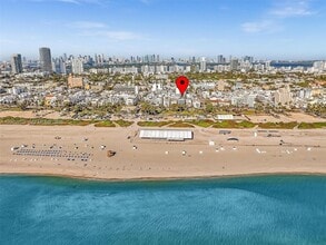 Building Photo - 1052 Ocean Dr