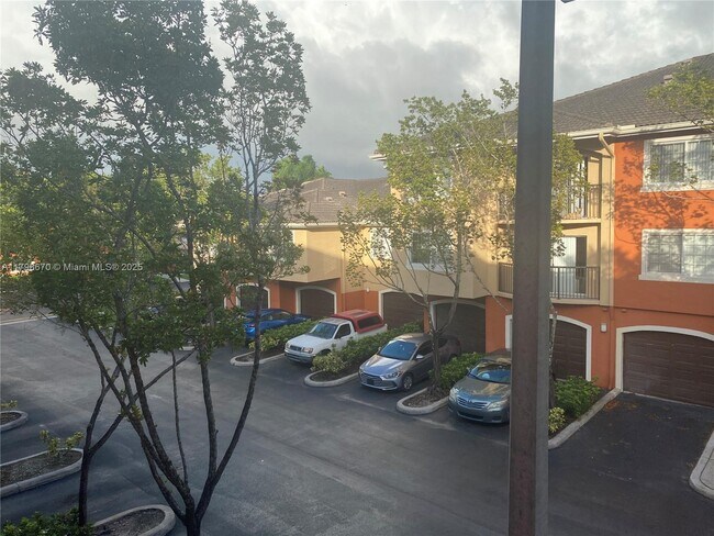 Building Photo - 4171 N Haverhill Rd