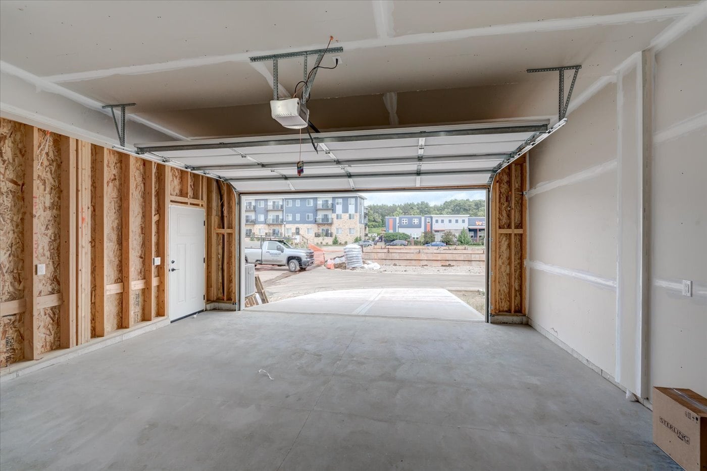 Building Photo - 4866 Suelo Rd