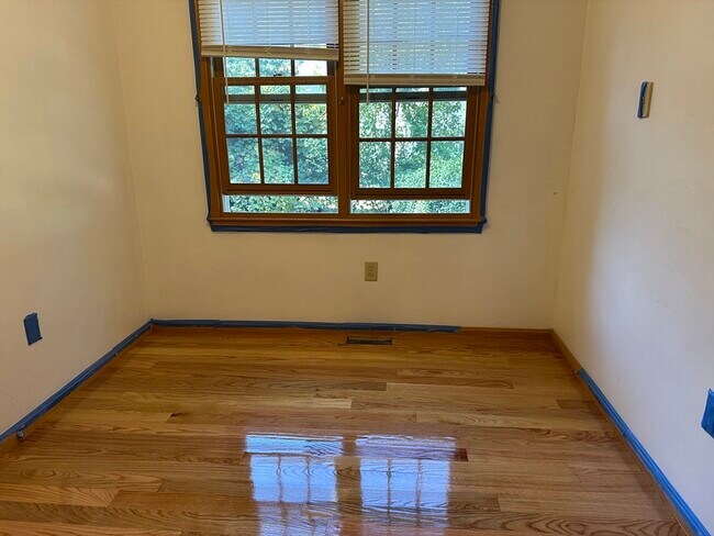 Building Photo - 40 Emilissa Ln