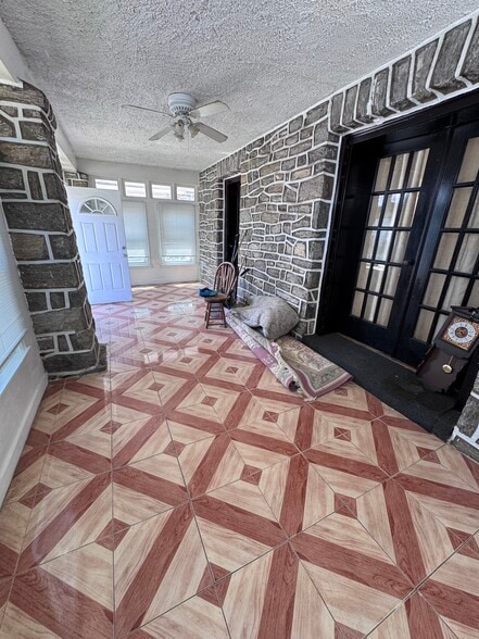 Porch space - 24 Overhill Rd