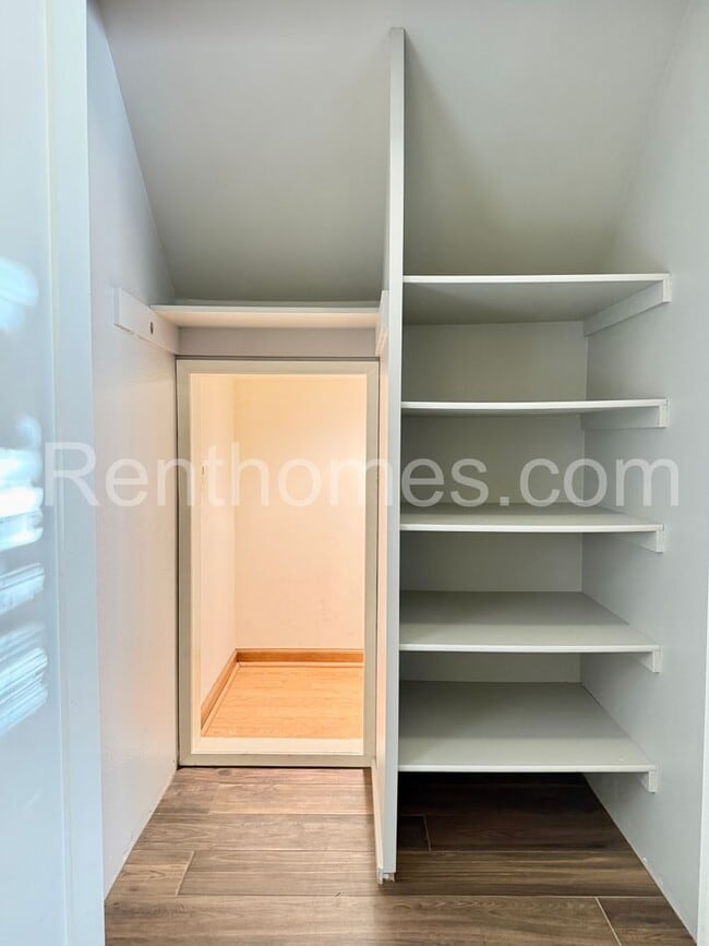 Building Photo - 13513 Hike Ln