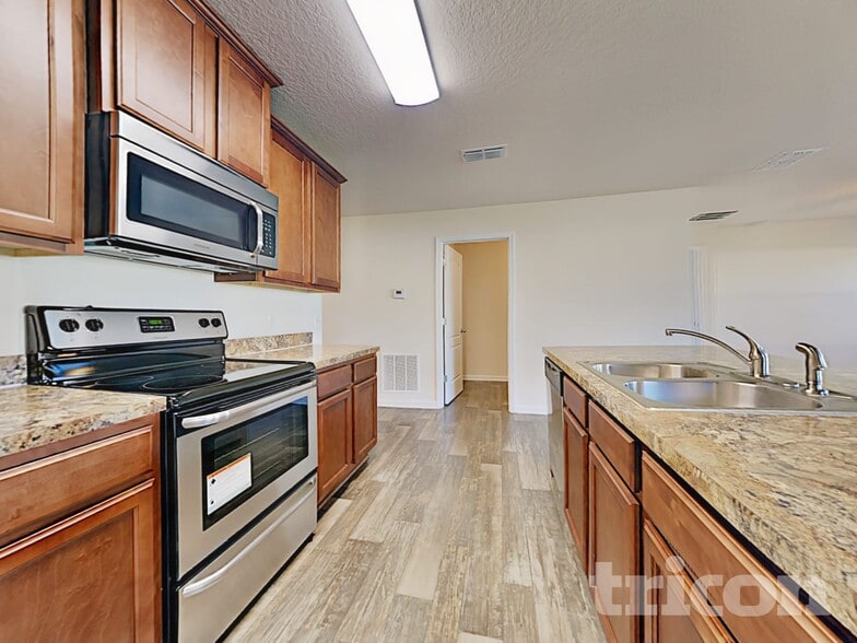 Building Photo - 3323 Canyon Falls Dr