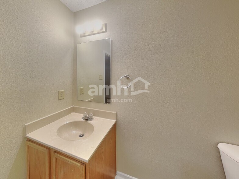 Building Photo - 10303 Buckshire Ln