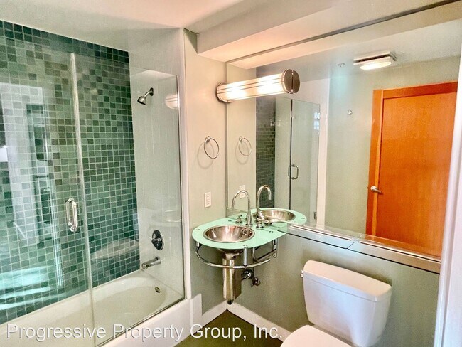 Building Photo - 1 br, 2 bath House - 200 Townsend #27