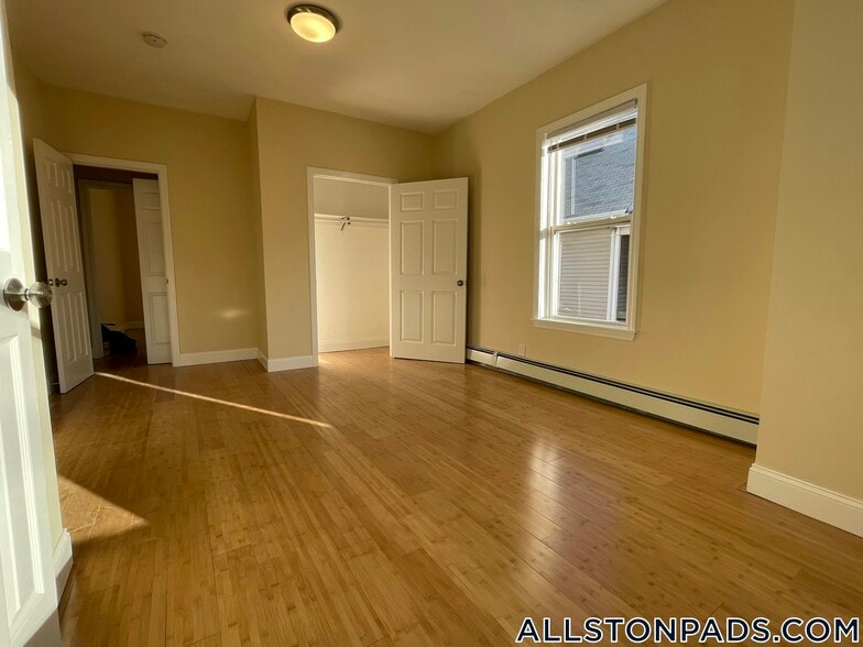 Building Photo - 34 Pratt St