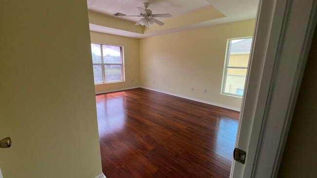 Building Photo - 274 River Bluff Ln