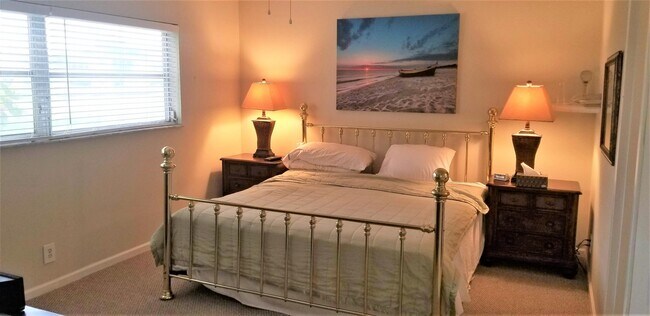 Building Photo - 14721 Bonaire Blvd