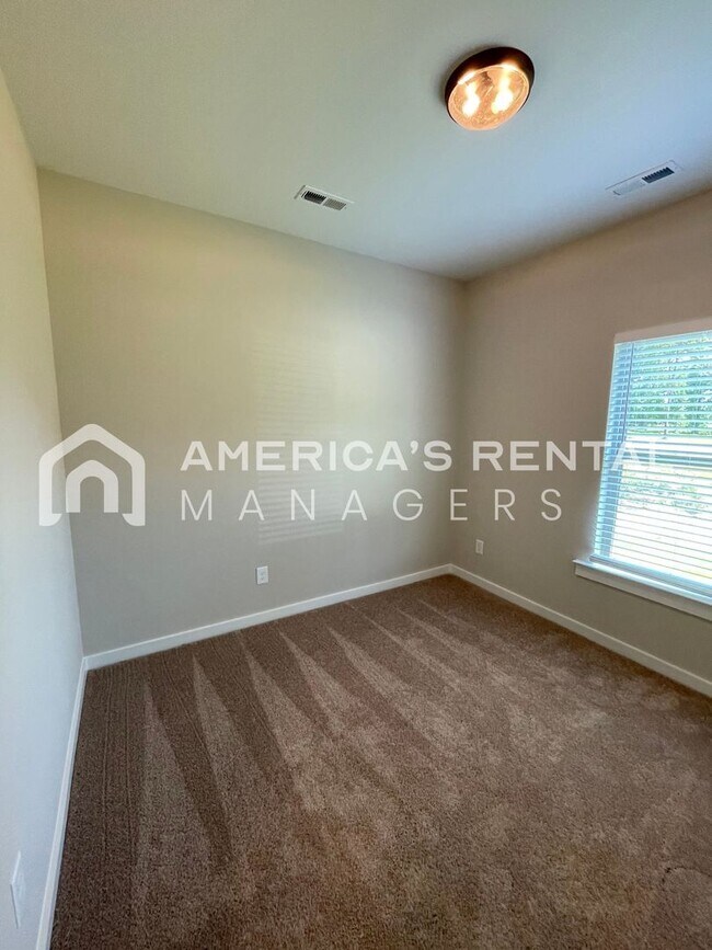 Building Photo - Home for Rent in Eva, AL!!! AVAILABLE NOW!!