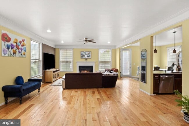 Building Photo - 24839 Somerby Dr