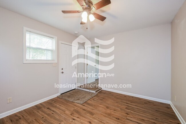 Building Photo - 515 Chambers Rd