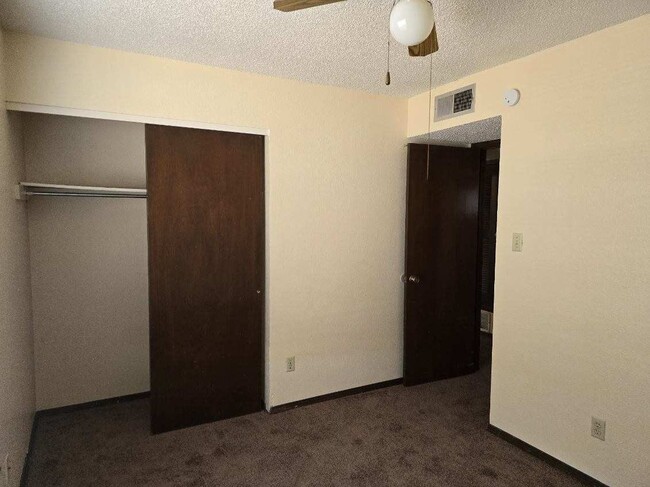 Building Photo - 3540 Breckenridge Dr