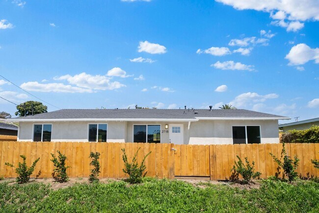 Building Photo - 2718 Oceanside Blvd