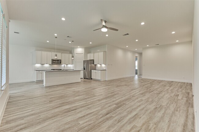 Building Photo - 14343 Red Ldg Trl