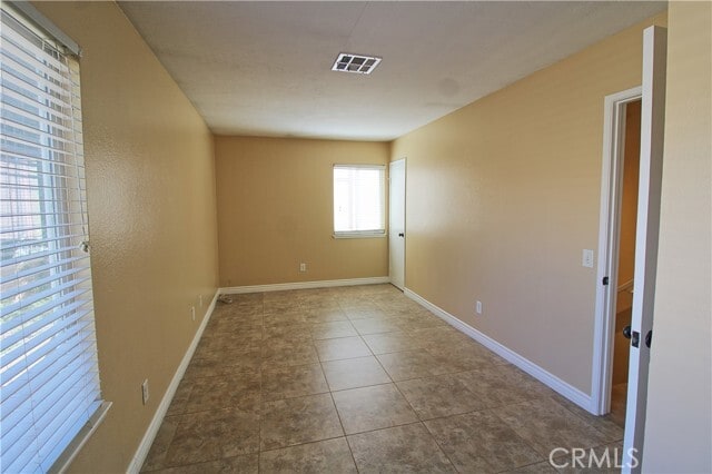 Building Photo - 1388 Vista Serena Ave