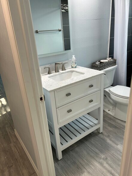 Building Photo - 721 1st St