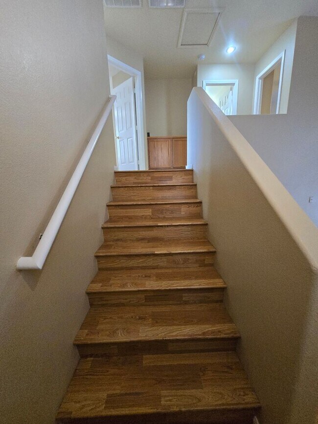 Building Photo - 816 Bow Creek Ln