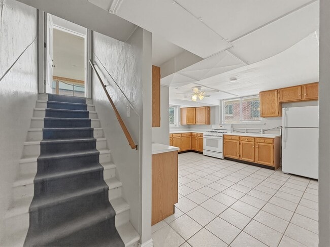 Building Photo - 2936 W 42nd Ave