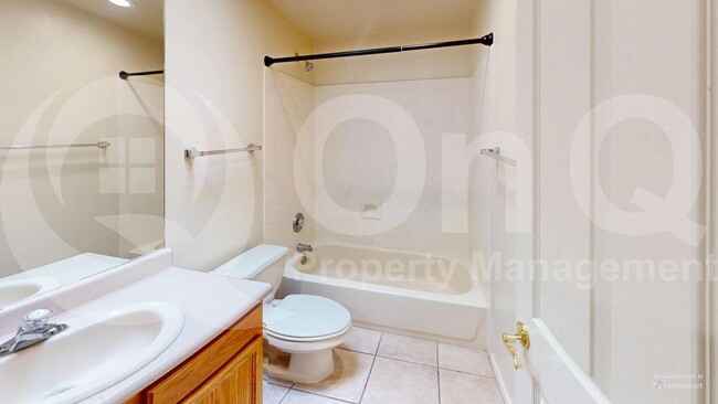Building Photo - 8142 N Peppersauce Dr