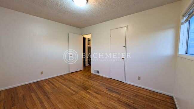 Building Photo - Charming 3-Bedroom Home with Spacious Backyard & Office