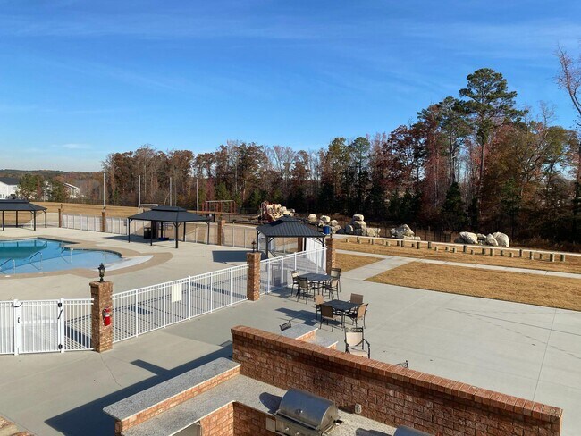 Building Photo - 5019 Arkose Dr