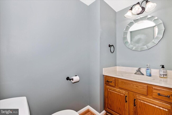 Building Photo - 5621 Queen Anne Ct