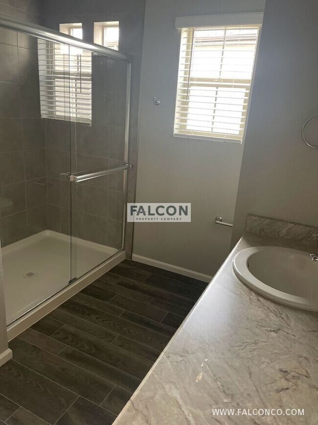 Building Photo - 9279 Birr Ct