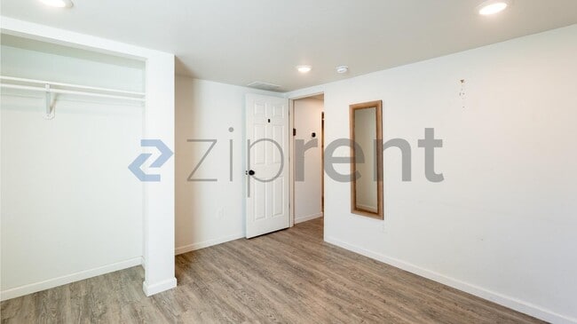 Building Photo - 503 E Montgomery Ave