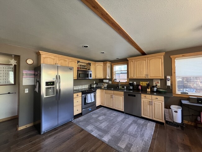 Building Photo - 4275 Leeper Ln