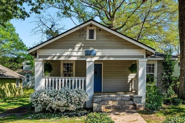 Primary Photo - 2220 Newnan St