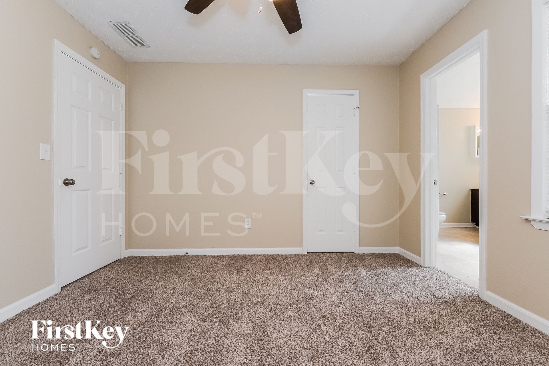 Building Photo - 705 Mills Dr