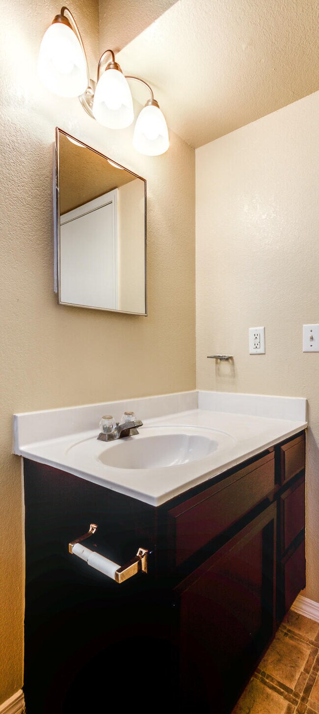 Building Photo - 3445 Tierra Ruby Dr