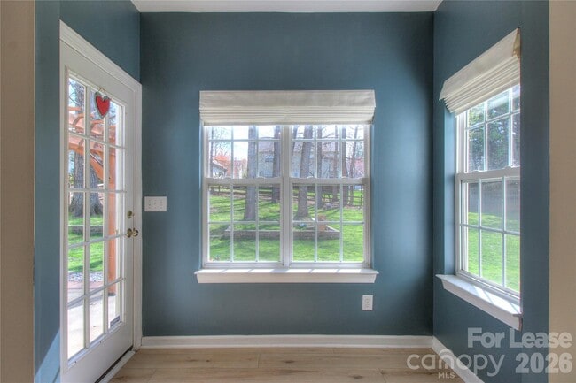 Building Photo - 8414 Bampton Dr
