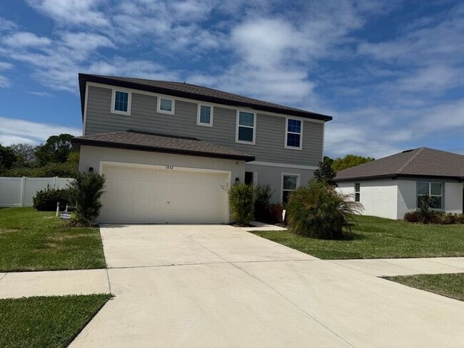 Building Photo - Beautiful/Like New Home in Winter Haven
