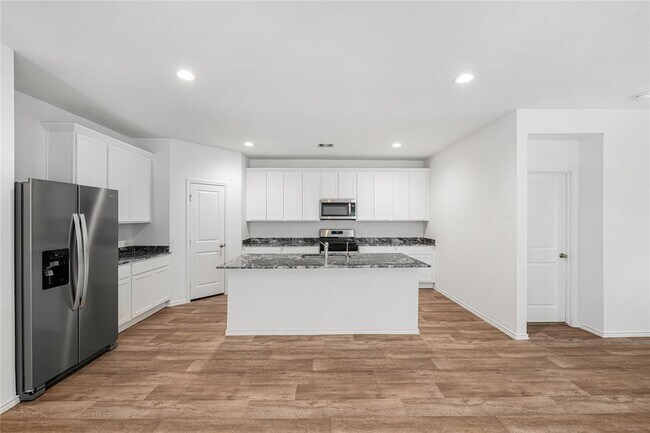 Building Photo - 5603 Poplar Rdg Ct